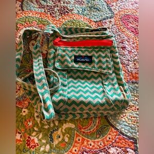 KAVU CROSSBODY BAG